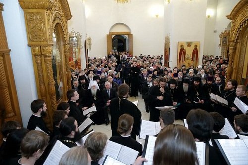 Богоявленском соборе Старо-Голутвина монастыря состоялся концерт хора духовенства Московской епархии под управлением священника Сергия Голева, где были представлены духовные песнопения и русские народные песни Богоявленском соборе Старо-Голутвина монастыря состоялся концерт хора духовенства Московской епархии под управлением священника Сергия Голева, где были представлены духовные песнопения и русские народные песни