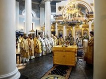 Митрополита Илариона поздравили с 50-летием разорения богослужения Русской Православной Церкви Митрополита Илариона поздравили с 50-летием разорения богослужения Русской Православной Церкви