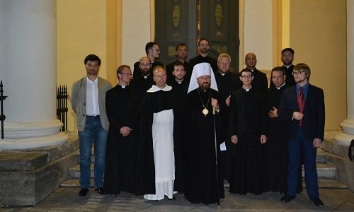 В Москве начал работу Летний институт для папистов, организованный при покровительстве ОВЦ МП и папского совета по содействию христианскому «единству». В Москве начал работу Летний институт для папистов, организованный при покровительстве ОВЦ МП и папского совета по содействию христианскому «единству».