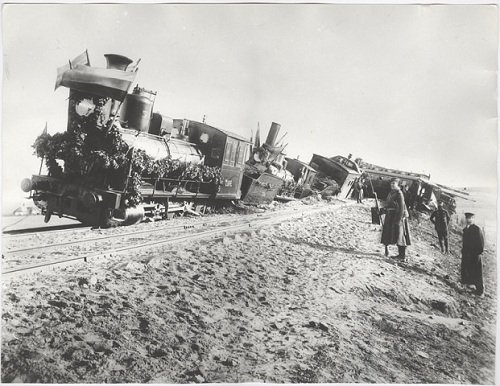 17 октября / 30 октября 1888 года - Императорский поезд, в котором находились Государь Александр III и его Семья, потерпел крушение под станцией Борки Курско-Харьковско-Азовской железной дороги.