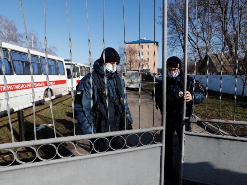 Украинца судили за надпись «псарня» на воротах полиции