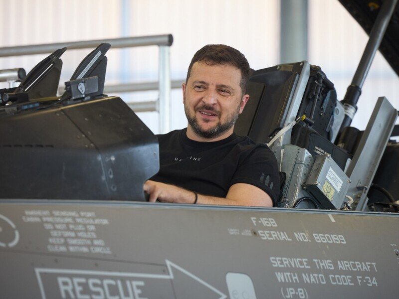 На Украину доставили из Польши первые истребители F-16 На Украину доставили из Польши первые истребители F-16